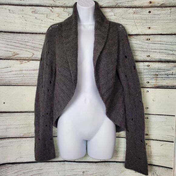 Wyeth by Todd Magill Women’s 100% Cashmere Gray Cropped Cardigan Sweater Size Me - Picture 1 of 6